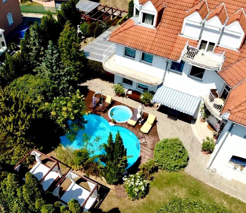 Szent Kristof Panzio Hotel Vonyarcvashegy Exterior photo