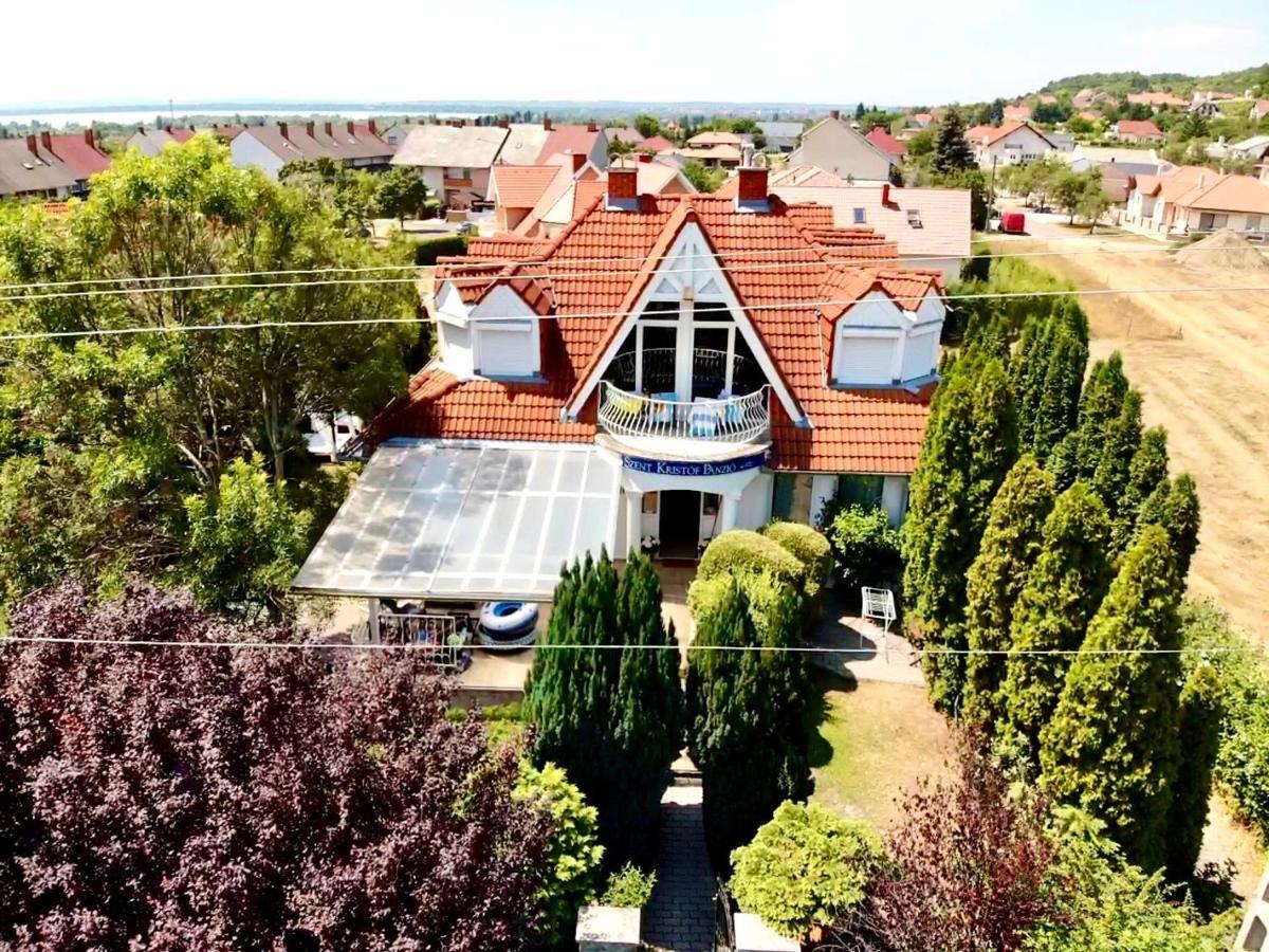 Szent Kristof Panzio Hotel Vonyarcvashegy Exterior photo